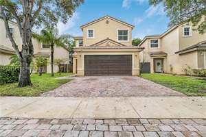 4 bedroom rental home at 1557 SE 20th Ter, Homestead, leased June 2025