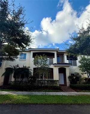 2 bedroom home at 1641 SE 23rd Path, Homestead, sold December 2025
