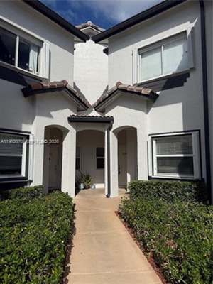 3 bedroom rental home at 2244 SE 26th Ln # 2244, Homestead, leased March 2026