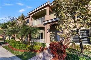 2 bedroom rental home at 2332 SE 16th Pl # 2332, Homestead, leased May 2026
