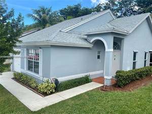 2 bedroom rental home at 540 SE 21st Ln # 540, Homestead, leased February 2026